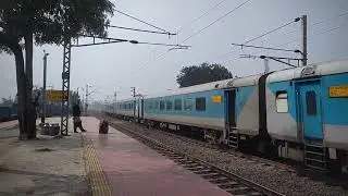 39186 SRC WAP7i in IOH ed avatar rampaging through DTE hauling 12278 PURI HWH Shatabdi Express. 😍😍