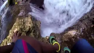 Rabbit hole@Reach Falls (Portland, Jamaica)