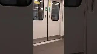 Back-to-back BEML METRO & PLATFORM SCREEN doors CLOSING at Sealdah 🚇💥 | Kolkata East-West Metro