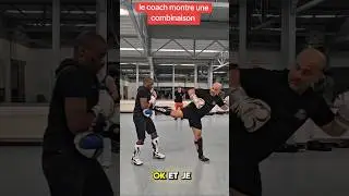 Boxing: The coach demonstrates a combination #mma #boxing #muaythai #combo #tutorial