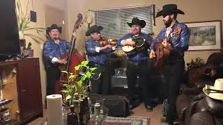El hundió enamorado los campesinos del sur de Michoacán