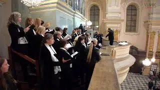 Koncert k památce zesnulých.