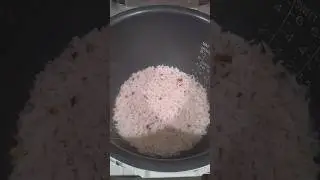 Purple rice = 1 cup white rice + 1 teaspoon mixed grains 🍚#purplerice #cookrice #ricecooker