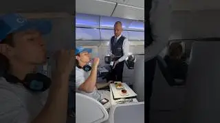 This is what it&rsquo;s like to fly an all business class airline 📍La Compagnie #airline #airplanereview