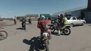 Kawasaki KLE 400. Суперлайт покатушка лесомполем на сосисоны
