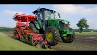 The Van Vuuren TurfTick&reg;2316 Universal Stacker