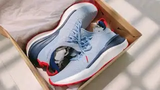 BITM2313 Human Computer Interaction : Nike Hyperadapt VS Xiaomi Mijia (SMART SHOES)