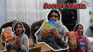 Secret Santa shopping🎄🌲🎅(I got my mom)