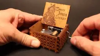 Davy Jones Locket - Pirates Of The Caribbean Music box by HBO-Gifts
