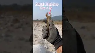 आज एक दिलचस्प औज़ार मिला😱#metaldetector#goldrush#treasuresearch#viral