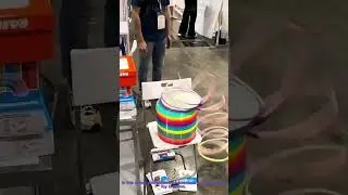 Rainbow Slinky Toy Does Magic Automatically After One Push - See the Physics in Action! 🤯