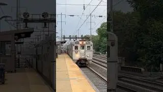 Very Fast NJ Transit Train nearly knocks my camera over! #train #trainspotting