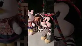 nuiMO fun with hulahoops and jump ropes.