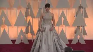 Felicity Jones on the 2015 Academy Awards Red Carpet @jonesfelicity