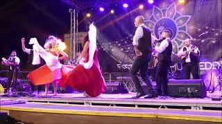 La Pizzica indiavolata de I CALANTI.  Al violino, Francesco ARNESANO