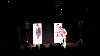 Elvis Shmelvis at The Barn Theatre &ndash; Wooden heart