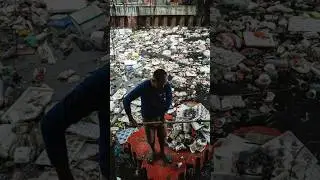 Crazy dirty work 7/50 POV 🇵🇭 Manila, Philippines - Street Photography #manila #philippines #insta360