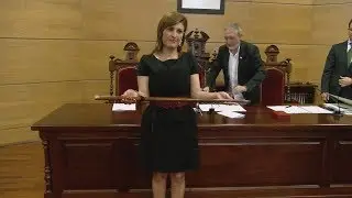 F&aacute;tima Abal supera a investidura, pero coa inc&oacute;gnita de como ser&aacute; o seu goberno