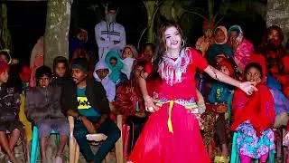 বিয়ে বাড়ির উরাধুরা নাচ | Tinku Jiya | Wedding Dance Performance | Bangla Dance | juthi Dance