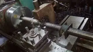 long Shaft Threading  With A Lathes machine