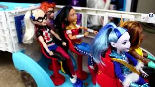 dc superhero girls  school bus review new from dc superhero girls  quick review