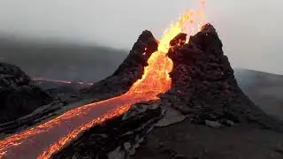 Drone flies close to Erupting Volcano in Iceland, Captures Incredible Footage!