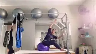 Pilates Leticia Eline - Série no Cadillac com Bola