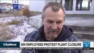 Workers at GM's Oshawa plant hold work stoppage over closure