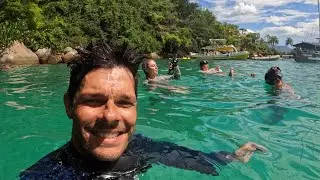 Esse é o melhor lugar pra mergulhar em Paraty, elas adoraram
