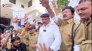 Under the leadership of Umang Singhar ji, Congress protested against the police recruitment scam ...