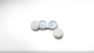 How to handle ACUVUE&reg; Brand Contact Lenses
