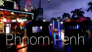 Phnom Penh in the Rain #phnompenh #cambodia #ttaffic #travel #travelling 