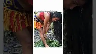 She Makes Shoes out of Palm Leaves #shoes #palmtrees #shorts #feet