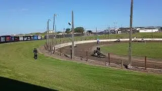 Jumped in the 21s stockcar for some laps at ocenview speedway . 