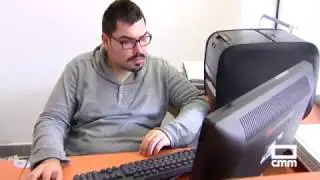 David es una de las pocas personas con autismo en CLM que tiene un trabajo