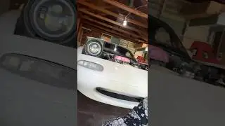 Piece of junk #buildnotbought #mechanic #builtengine #lifeisbutadream #miata #mazda ￼
