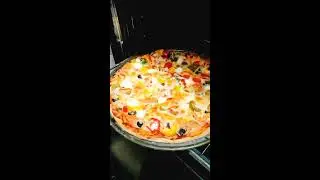 #cook #cooking #cutting #pizza #lunch #dinner #delicious  #food #foryou