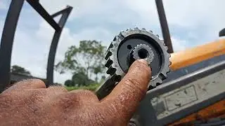 Trator Valtra BM 125i deu um problema na trava do eixo da tração