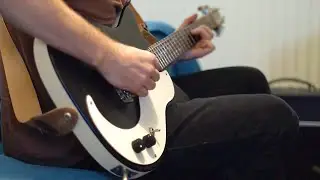 Danelectro 12 string, Rickenbacker and Hofner Verithin: 