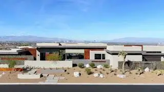 11 Cloud Chaser Blvd, Henderson - Stunning architecture and interior design