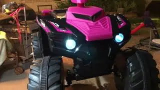Обзор квадроцикла Costzon Ride on ATV с питанием от аккумулятора 12 В. Веселая езда с огнями и му...