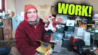 Buying Abandoned Storage Units... This Is What Happens!
