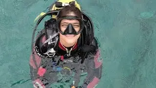 Superlative latex full face gas masks and scuba divingeardress