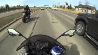BMW S1000RR vs. Pot Hole