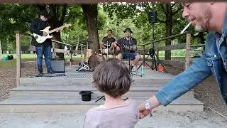 Un jour un groove ! Avec Mo'Blues et Boogie man, chanson de lunesmatic.