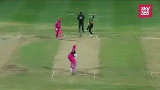 INCREDIBLE Diving Catch! | CPL 2025