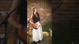 Nightcall - London Grammar (fender loop pedal version)  #looping #fender