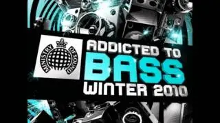 ADDICTED TO BASS WINTER 2010 CD1