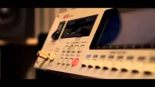Akai S3000XL House (pHaZe Project - Just another Lie)