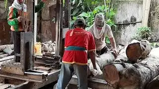 an amazing work !! sawing teak wood precisely, smooth and beautiful 